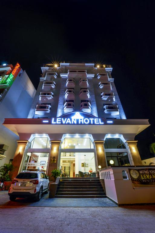 LeVan Hotel 